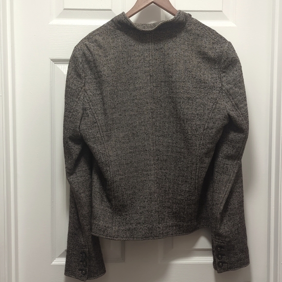 Banana Republic, 12, Black and off white Chevron pattern - Picture 3 of 5